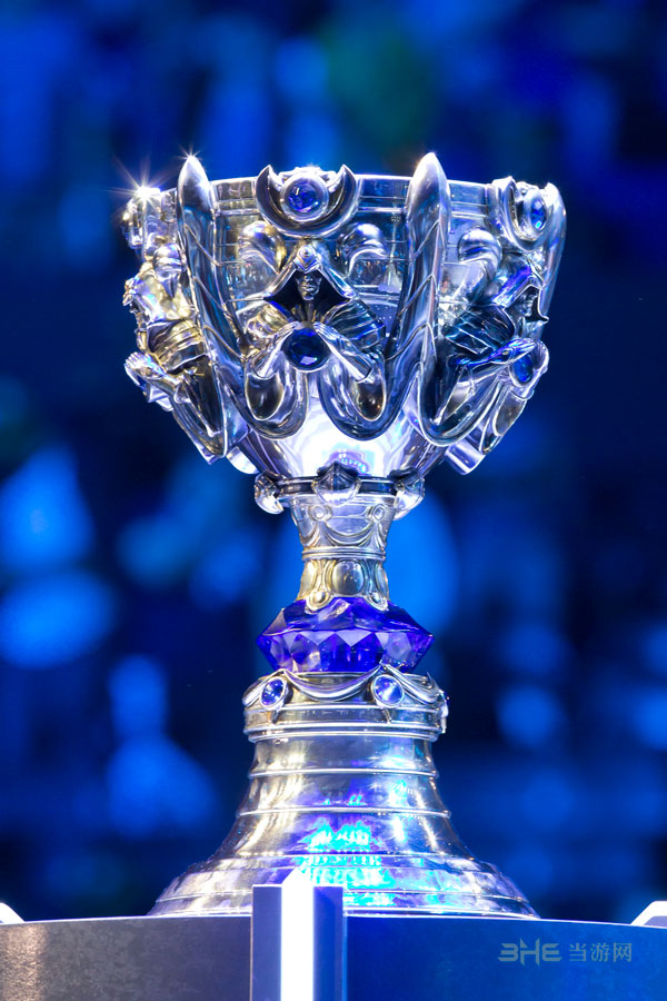 GEN团队配合运营滴水不漏碾压KT，稳居积分榜榜首展冠军相-南宫电竞